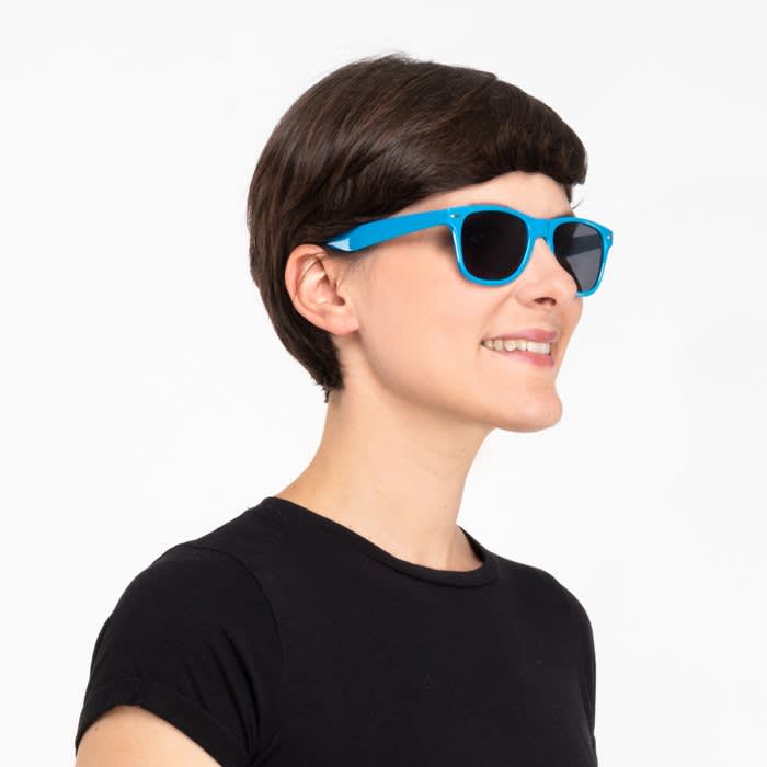 Custom sunglasses wedding favors for guests