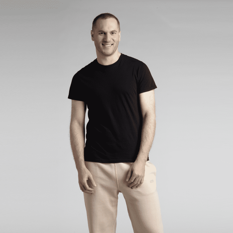 Fitted T-shirt in black