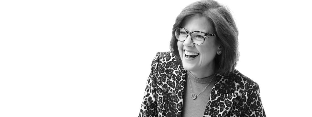 A headshot of digital marketing expert Ann Handley.