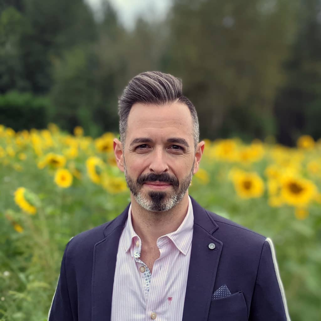 A headshot of a social media marketing expert Rand Fishkin.