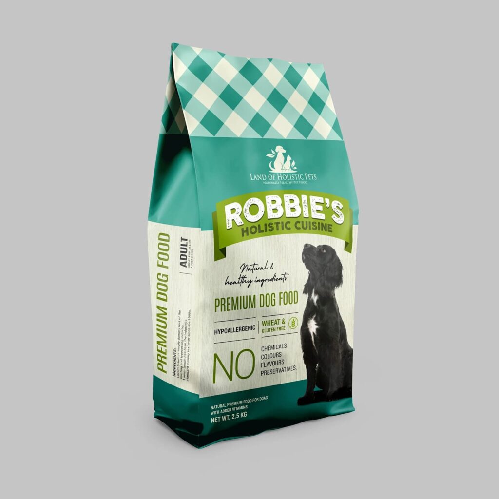 Woof wow! This eye-catching dog food packaging design highlights the natural goodness inside.