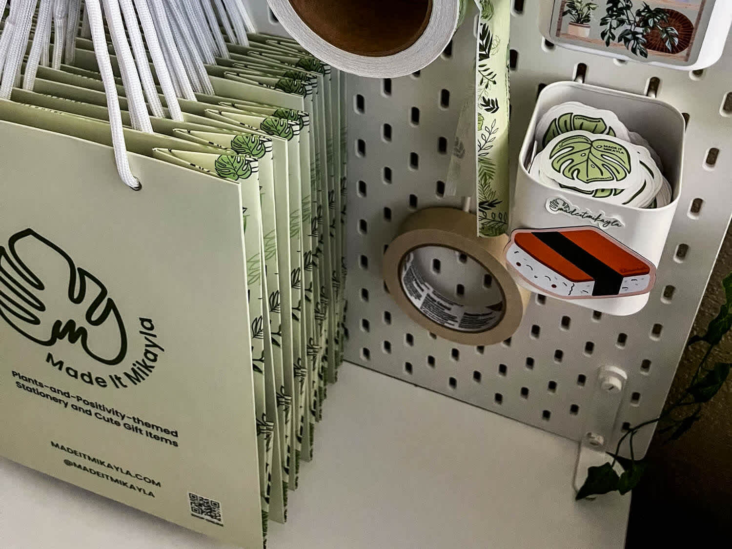 MadeItMikayla&rsquo;s stationery and gift stall